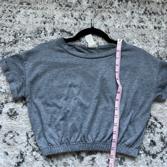 🔥Cropped Top - Picture 4 of 5